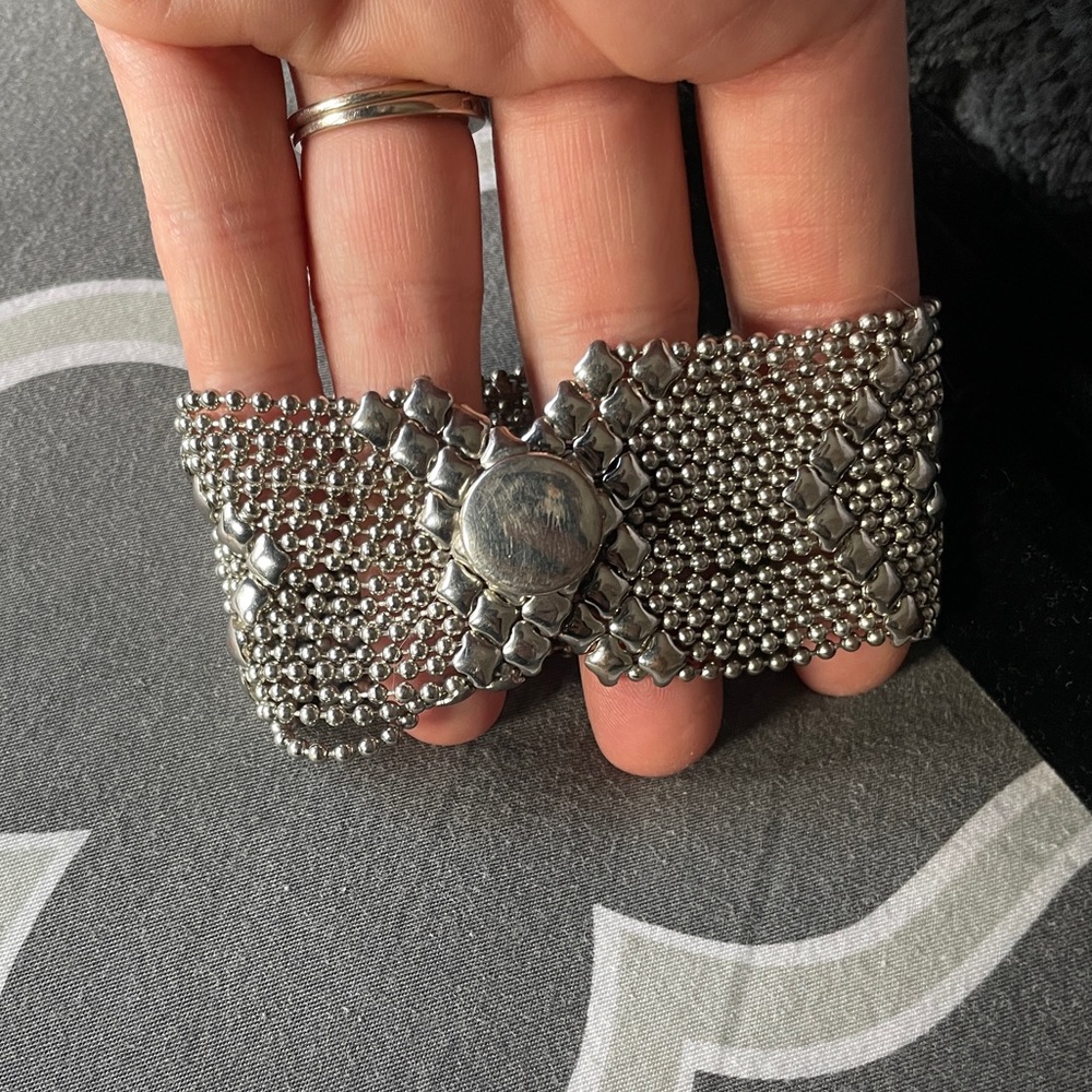 Liquid Metal Bracelet - Picture 13 of 16